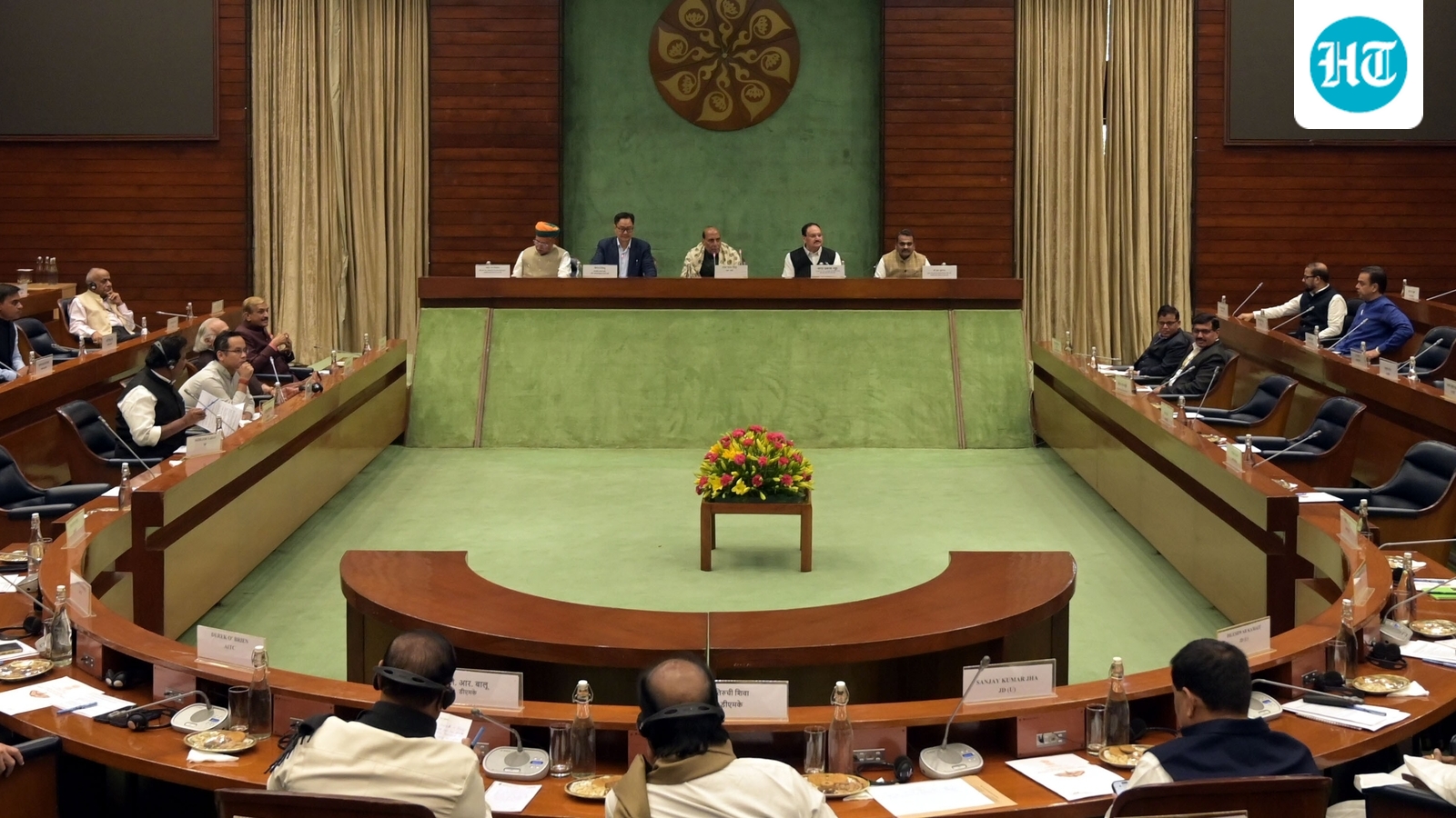 Parliament winter session 2025 LIVE updates: PM Modi begins media address; Opposition to bring up Delhi AQI, SIR