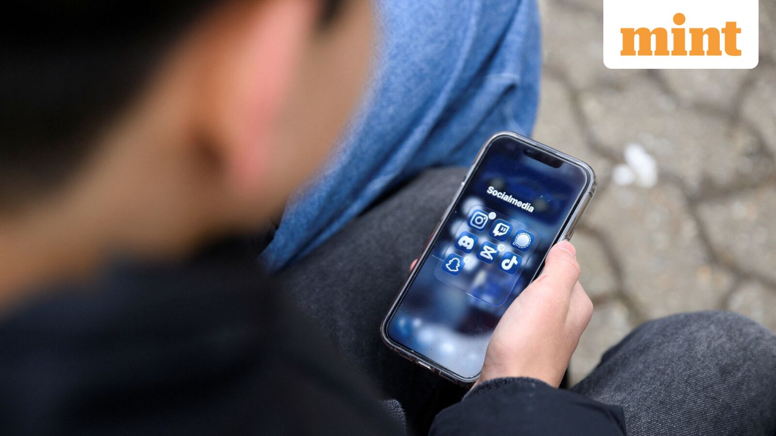 Are your apps secretly stealing your data? FBI issues massive warning for iPhone and Android users