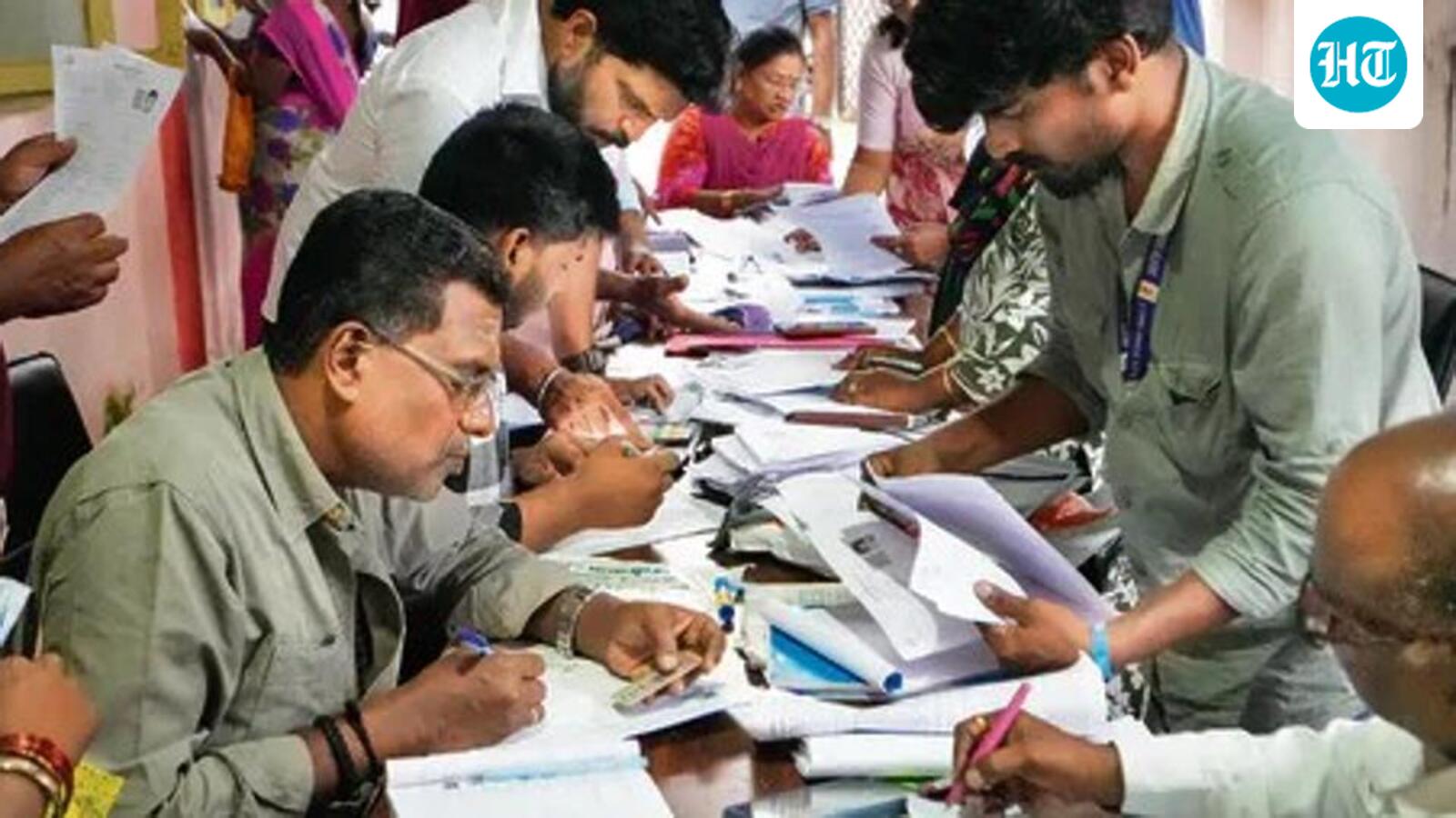 SC asks ECI to extend deadline, publish list of voters deleted in Kerala SIR