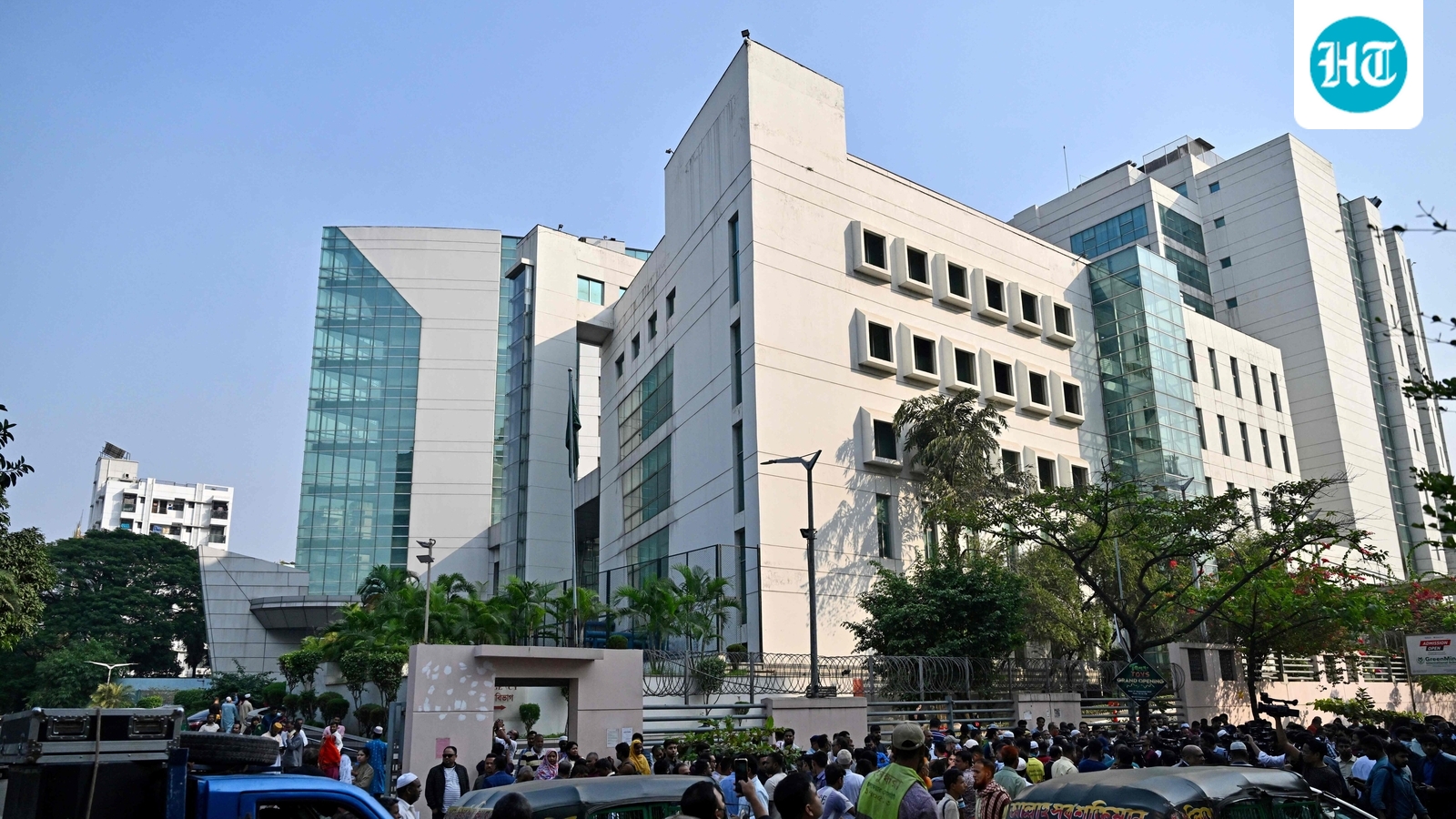 Security tightened at Dhaka hospital as Chinese medics join efforts to treat critically ill Zia