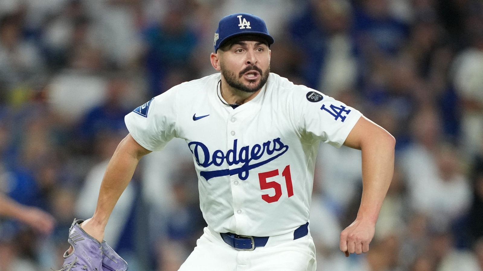 Who will replace Alex Vesia in the World Series? Why did the Los Angeles Dodgers star withdraw?
