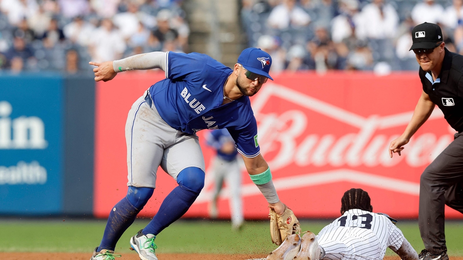 Is Bo Bichette playing in the ALCS for the Blue Jays? Injury update and return timeline