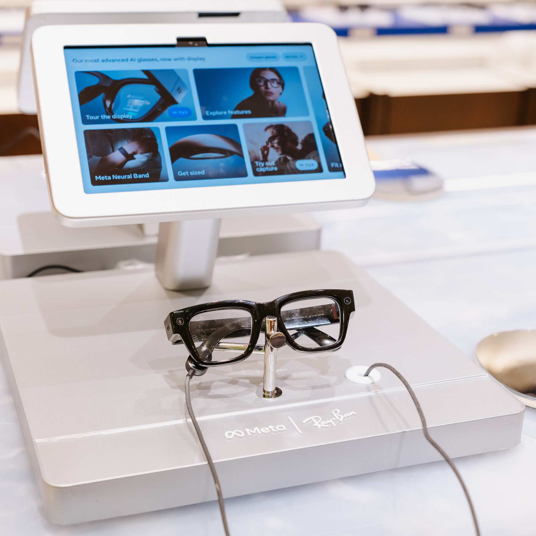 Meta Plans to Add Facial Recognition Technology to Its Smart Glasses