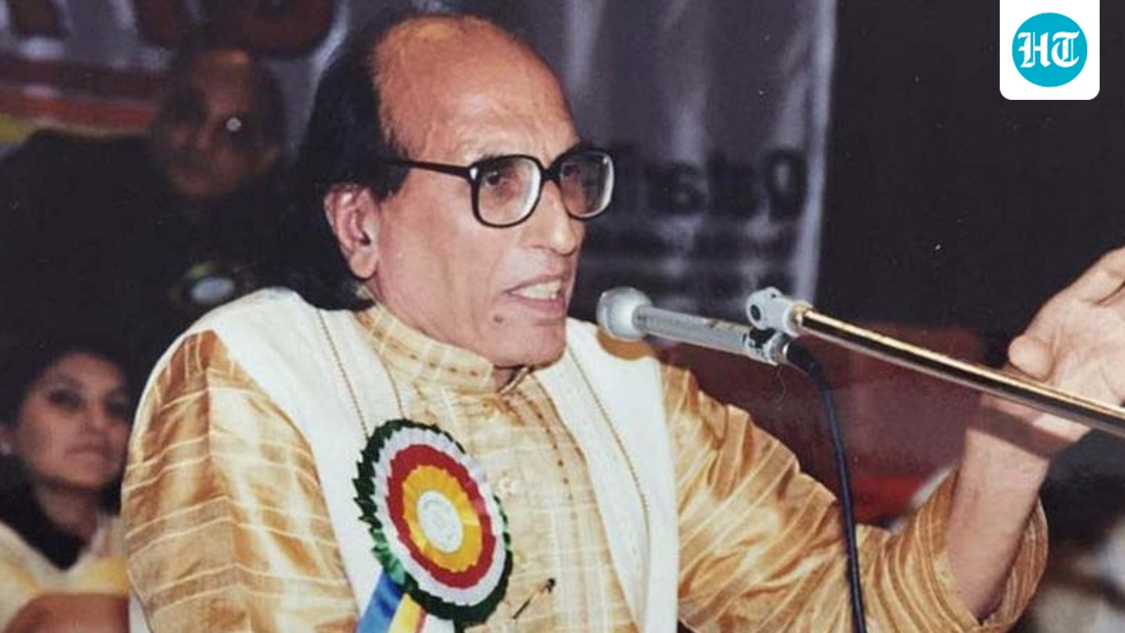 'Dushmani jam kar karo lekin...': Bashir Badr, beloved voice of modern Urdu ghazal, dies at 91