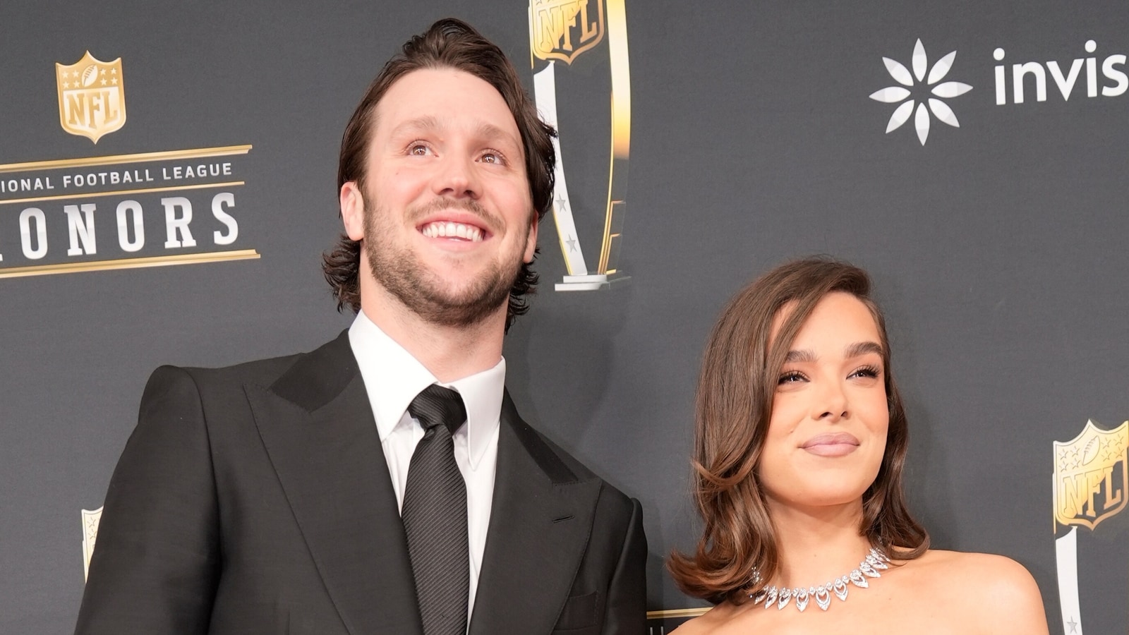 Is Hailee Steinfeld at the Bills vs Patriots game tonight? Josh Allen's wife spotted at Bills practice