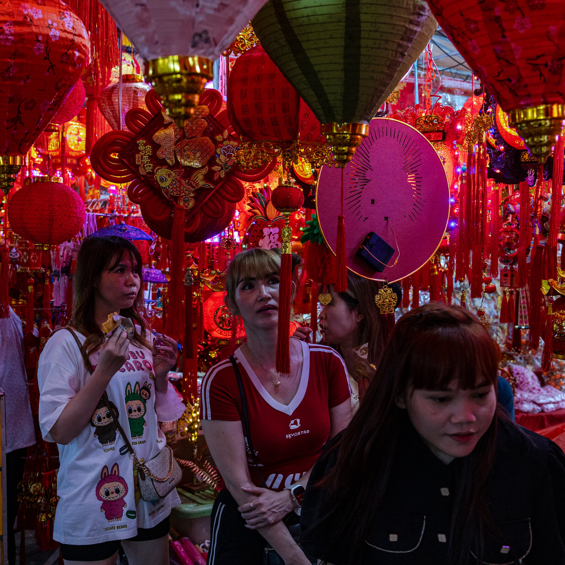 As U.S. Brands Stumble, China Wins Over Young Indonesians