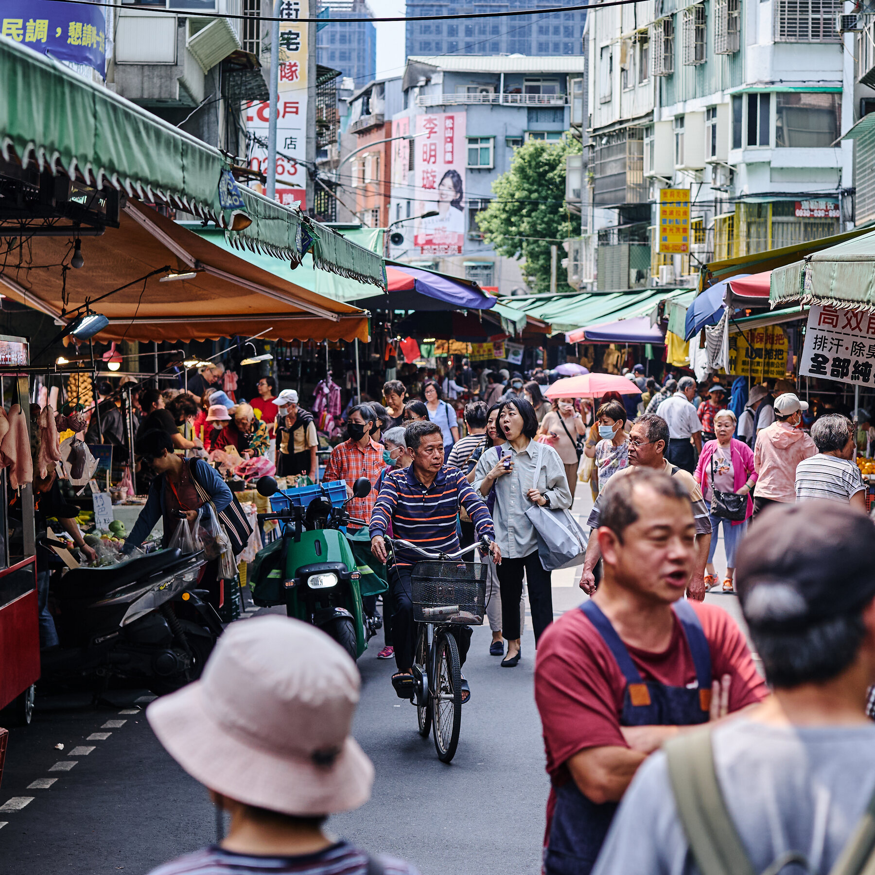 Taiwan’s Plastic Habit Collides With Shortages Caused by a Faraway War