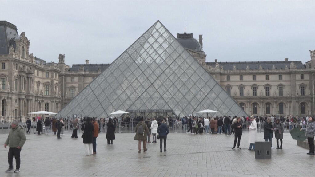 Louvre and Versailles hike prices for foreign visitors: Who should pay for France’s heritage?