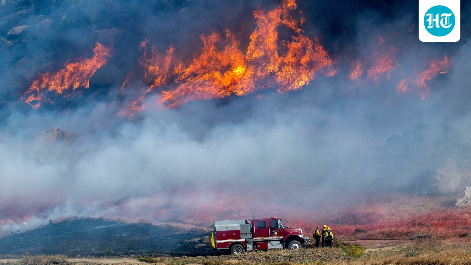 Springs Fire in Moreno Valley: Videos show blaze nearing homes as containment reaches 25%