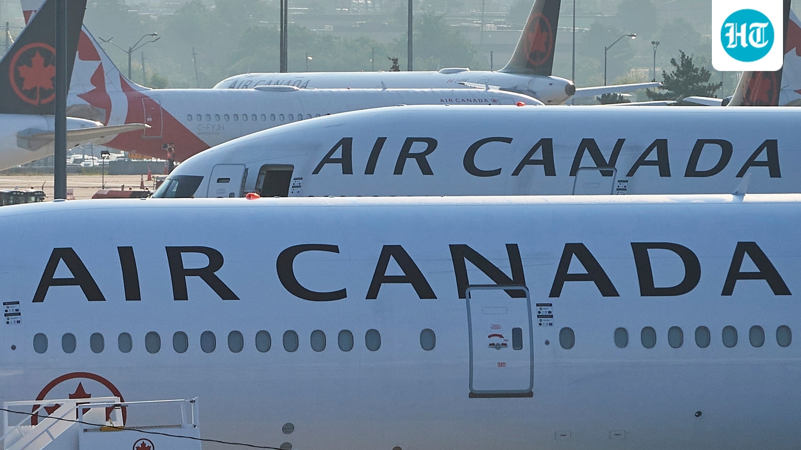 Air Canada pilot flew 900 flights for 17 years without proper licence, arrested