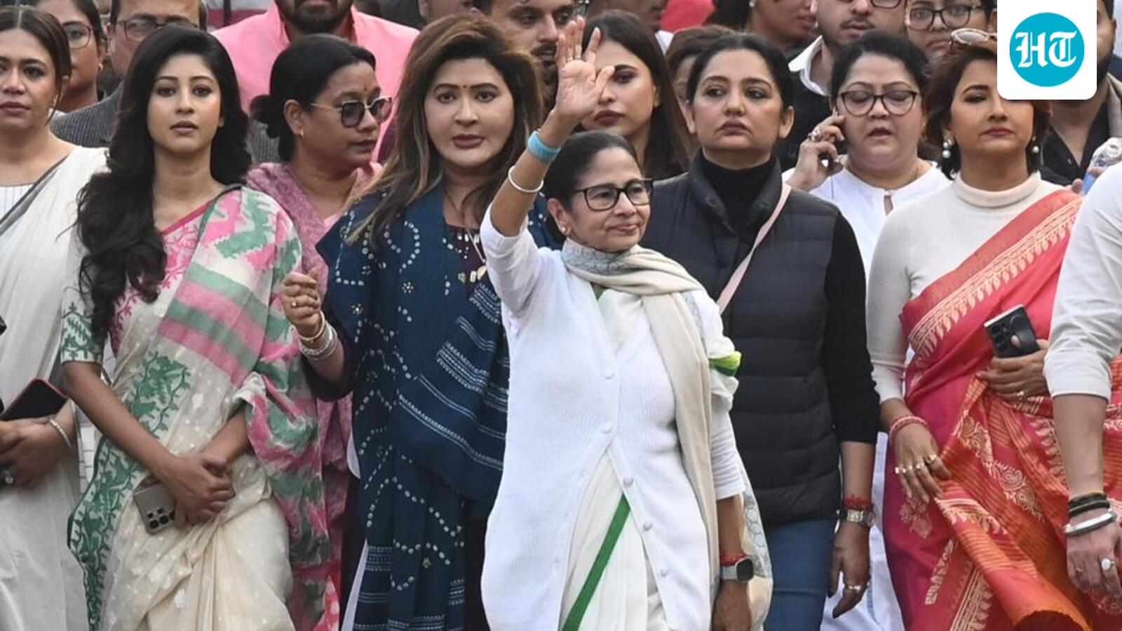 ED moves SC, seeks CBI probe against Mamata Banerjee, top Bengal police officers