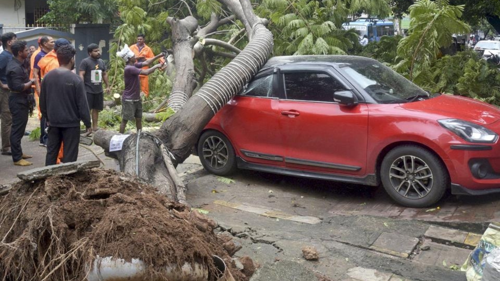 Cyclone Montha leaves a trail of destruction in Andhra and Odisha, 2 killed: 10 latest updates