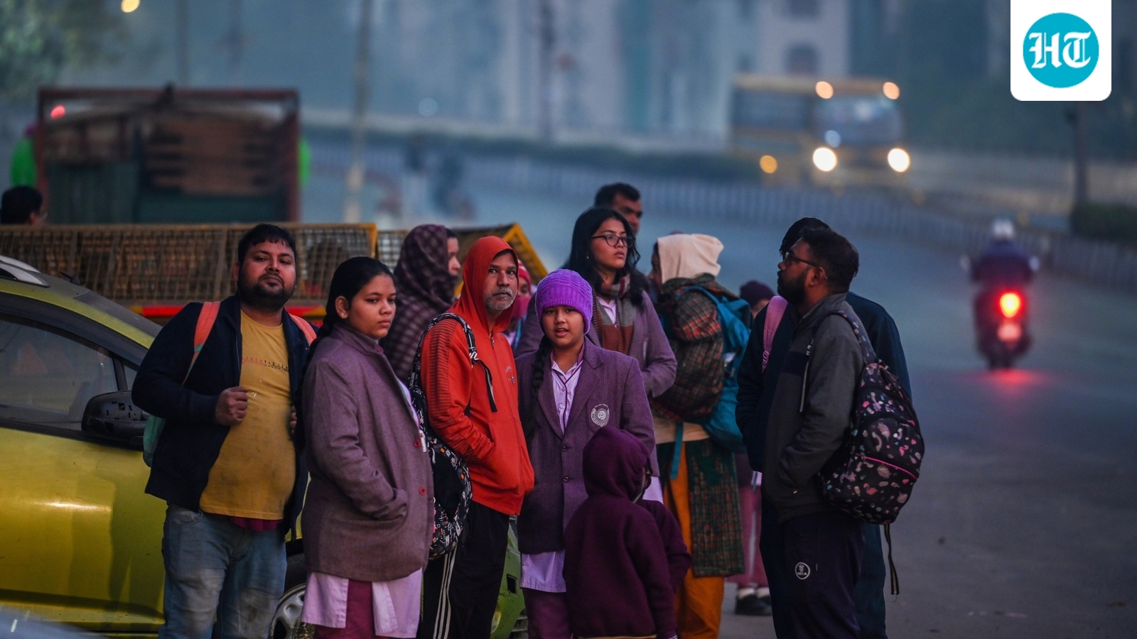 Delhi schools to shift to online classes for students up to Class V amid severe pollution