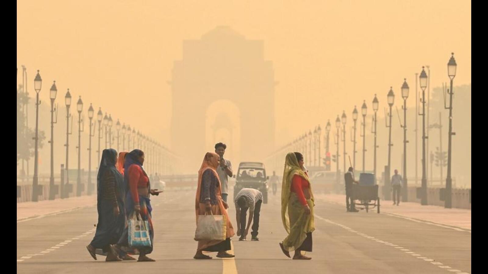 Delhi’s air quality remains ‘very poor’ for 3rd straight day