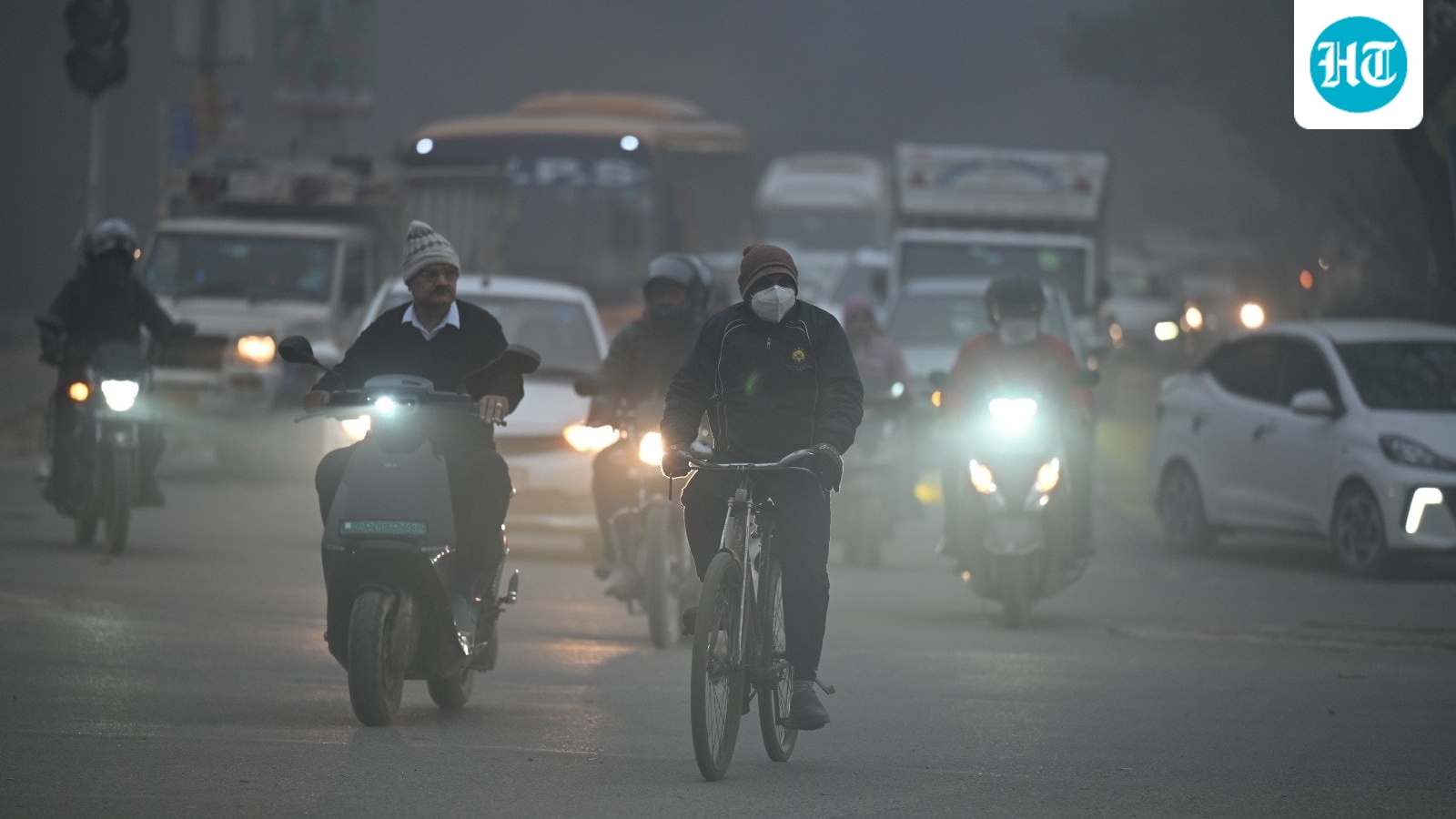 What is the minimum temperature in Delhi today? Check weather forecast
