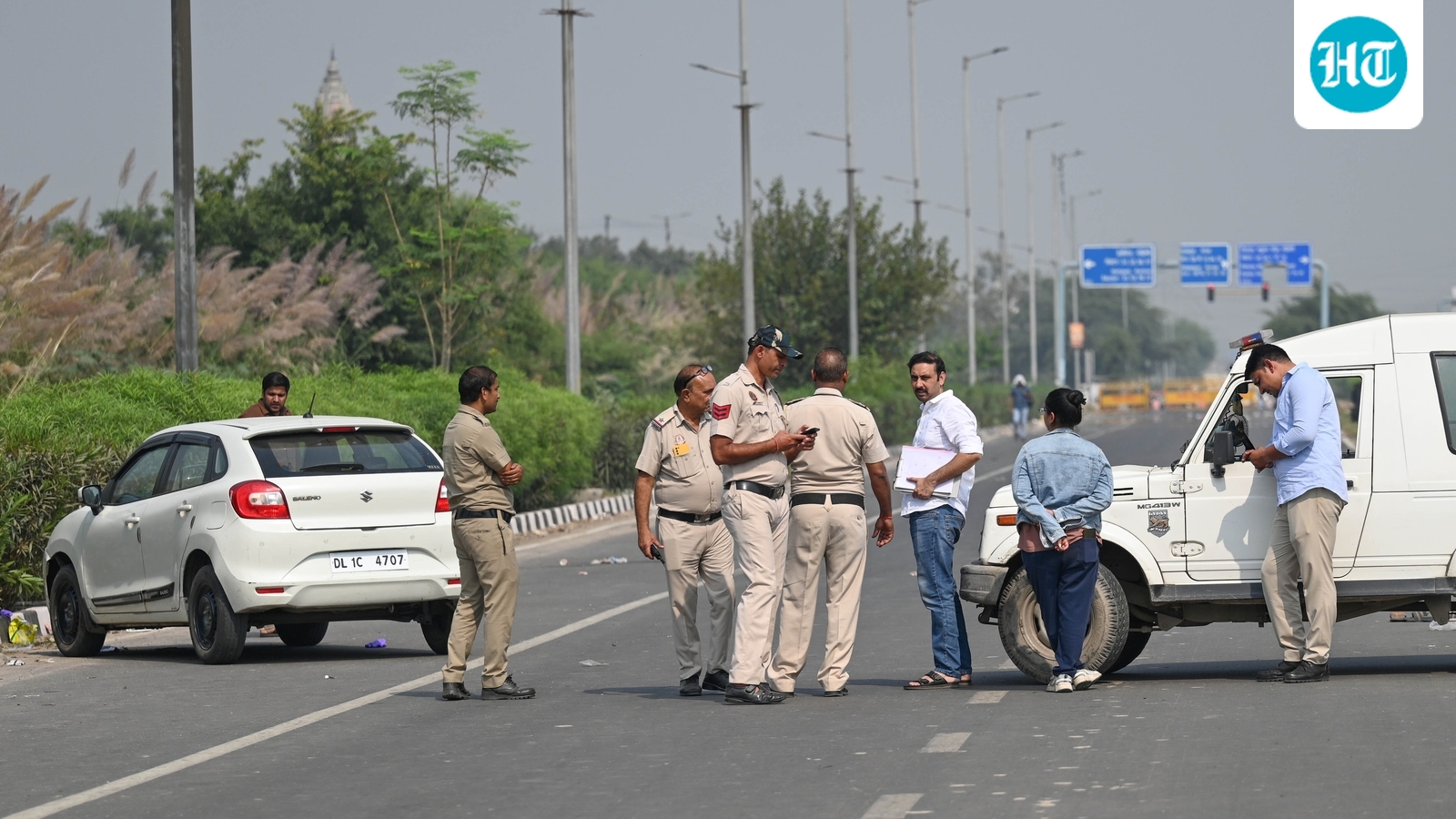 Bus tied to Delhi gangrape violated SC norms: 'Tinted windows, no tracker'