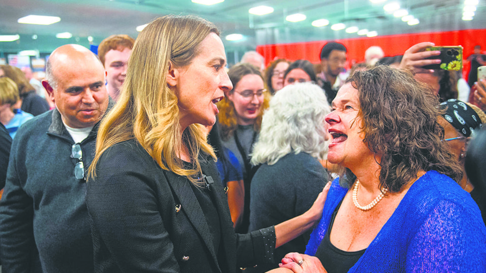 Democrats seek to woo Indian-Americans ahead of key elections