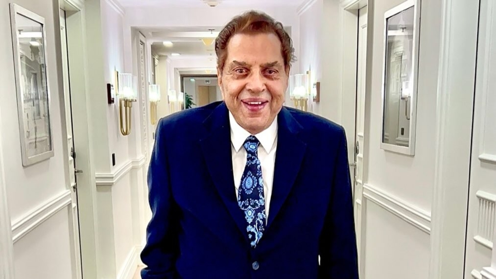 Dharmendra, 89, admitted to hospital, sources assure nothing to worry. Here’s the reason behind his visit