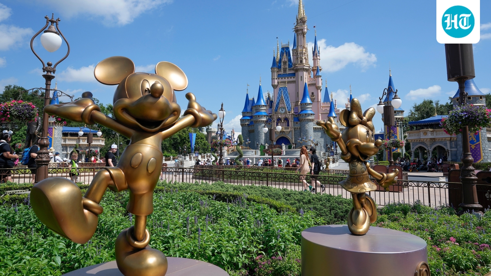 Fire reported at Disney's Dolphin Hotel as Disney World visitors share visuals of smoke near EPCOT