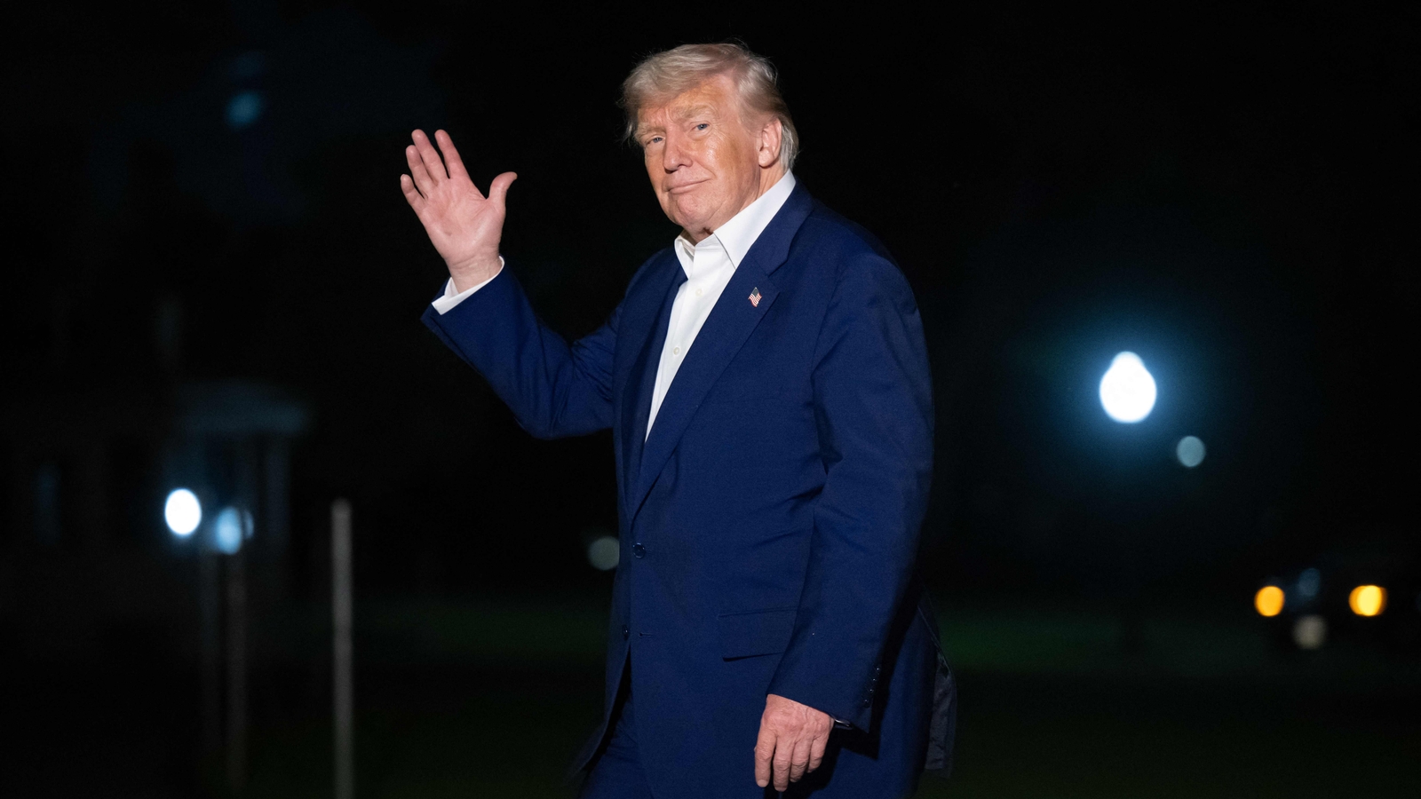 Trump chastises Walmart over tariff-related price increases, warns retailer to ‘not charge valued customers anything'