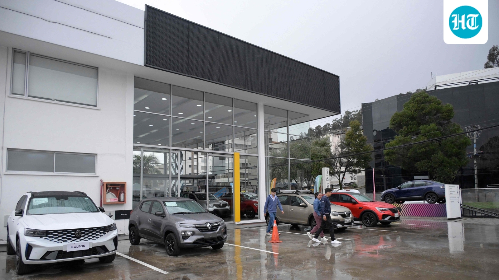 No more RTA visits: Telangana allows new cars, bikes to be registered at showrooms