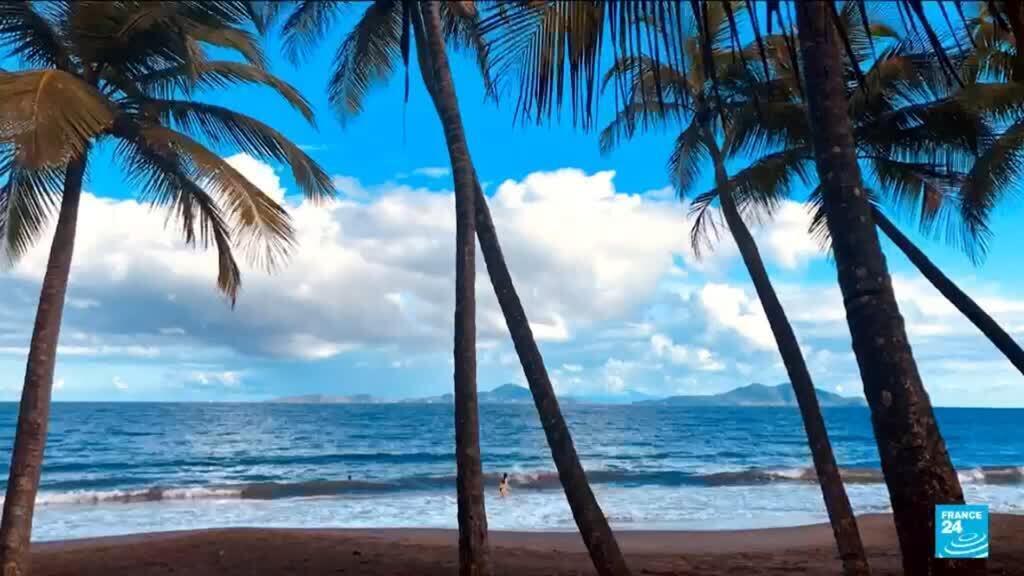 More than half of French admit to faking vacation stories on social media