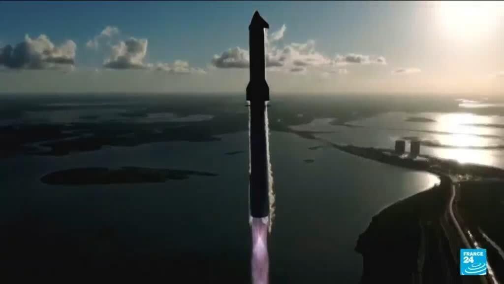 SpaceX successfully lands 11th test starship