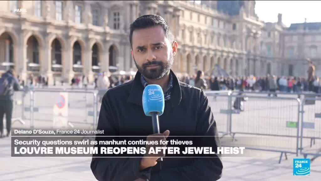 Louvre museum reopens for first time following jewel heist
