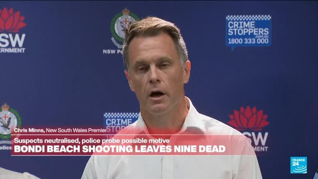 Bondi Beach shooting 'designed to target Sydney's Jewish community', New South Wales premier says