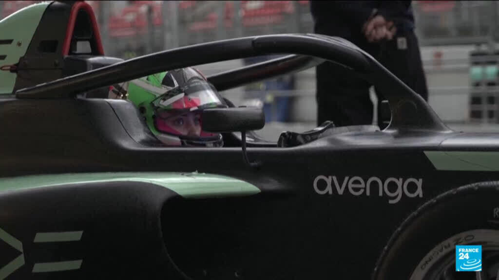 Breaking barriers: Teen racer Skye Parker takes on Formula 4