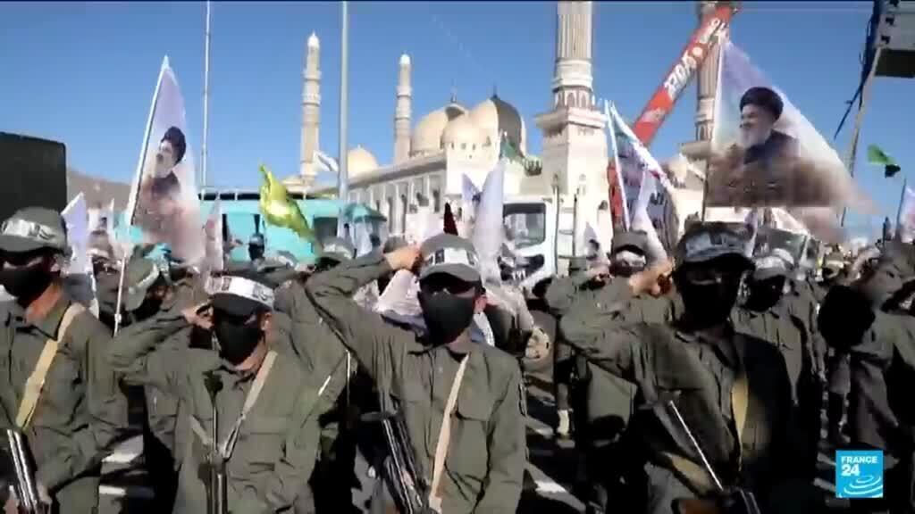 Saudi Arabia bombs Yemen city of Mukalla over weapons shipment from UAE for separatists