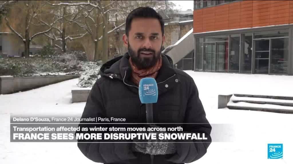 Eurostar cancels trains due to heavy snowfall