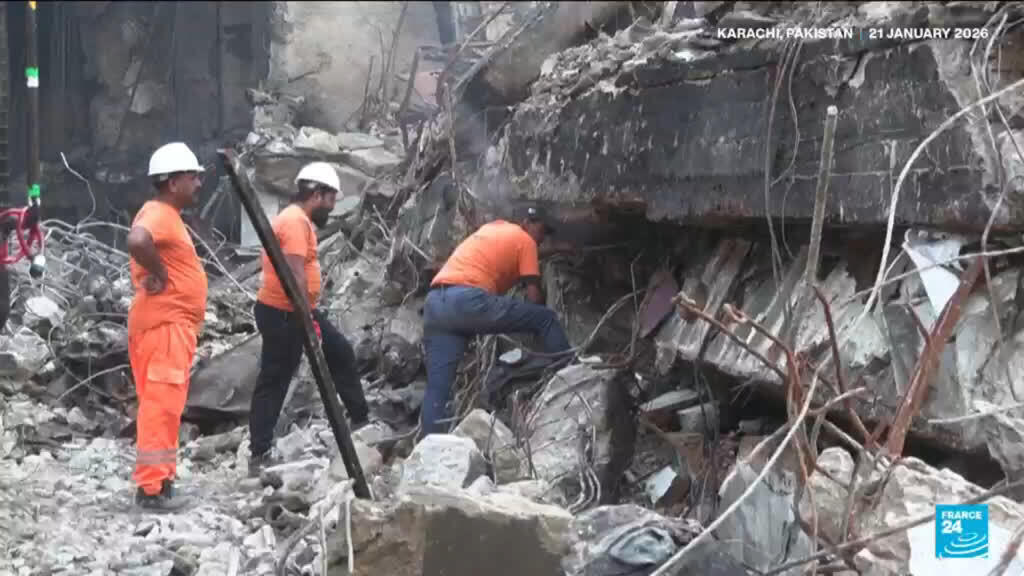 Death toll in Pakistan mall rises to 55