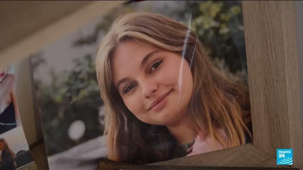 France's Macron pushes for social media ban to protect childen under 15