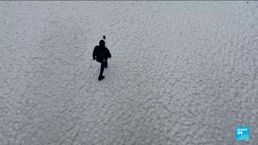 United States hit by unprecedented snowstorm