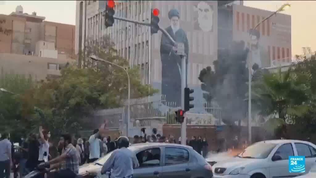 US-Iran tensions rise as Trump signals hope for nuclear deal