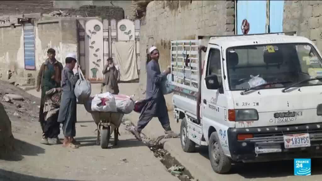 Thousands of Afghans displaced by conflict with Pakistan