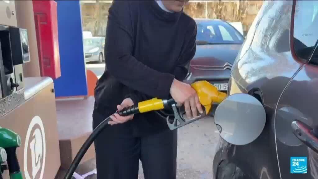 French drivers choke on soaring diesel prices