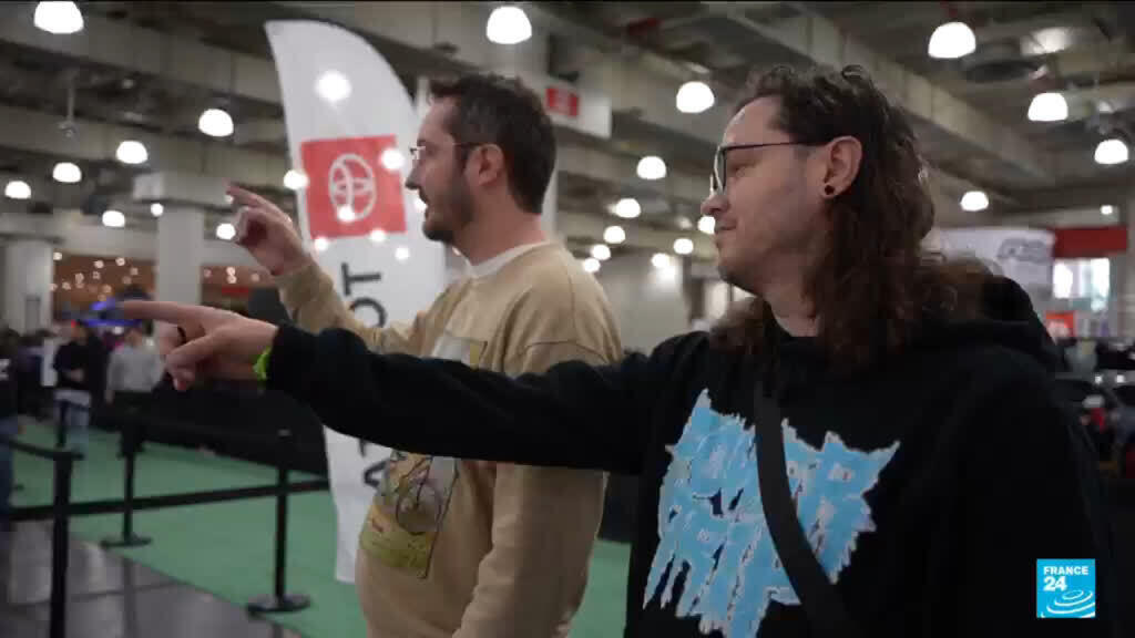 Major automakers unveil new electric vehicles at NYC International Auto Show