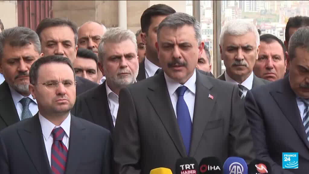 Teenager kills nine, wounds 13 in Turkey school shooting