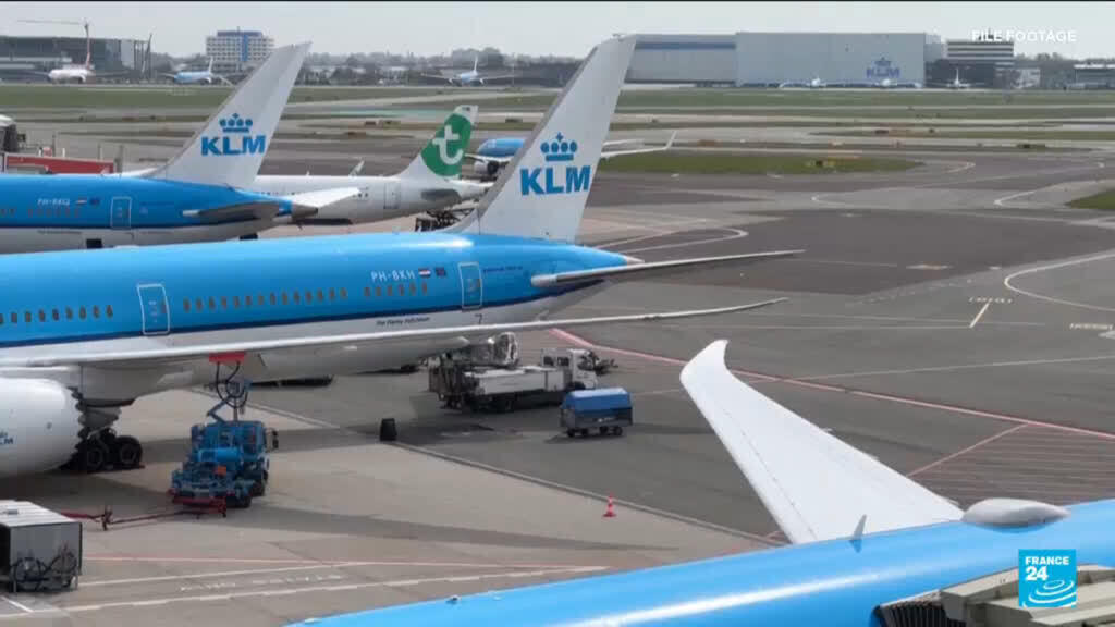 Europe faces looming jet fuel shortage: 'Six weeks of fuel left', energy boss warns