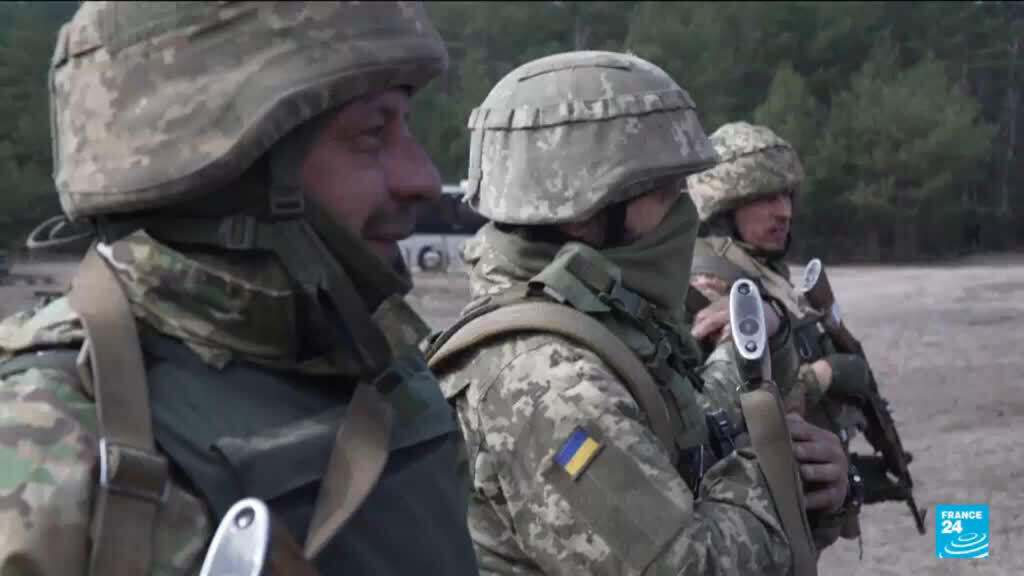 Ukraine hits oil facilities in Russia