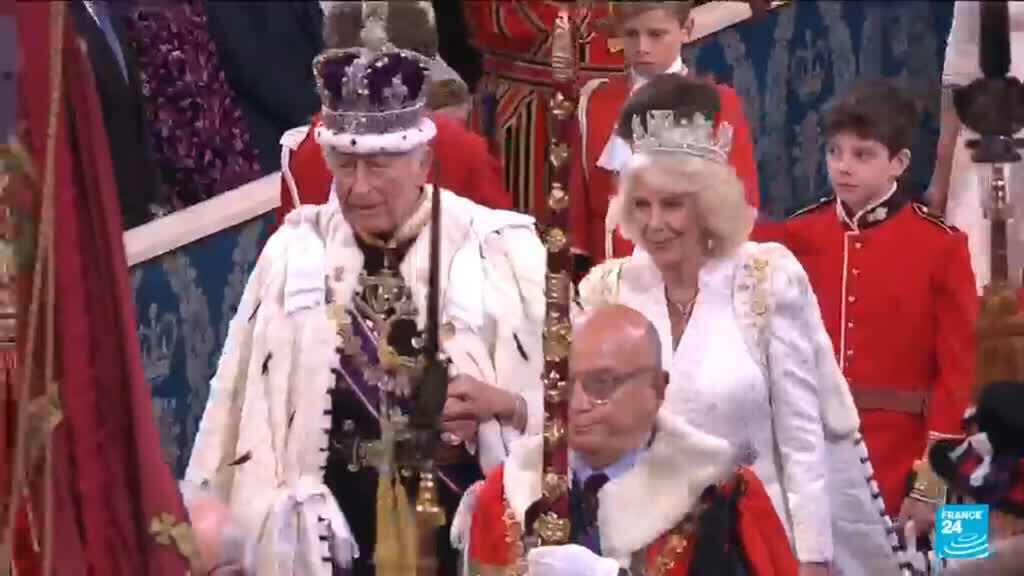 UK PM Starmer clings on as leadership talk overshadows king's speech