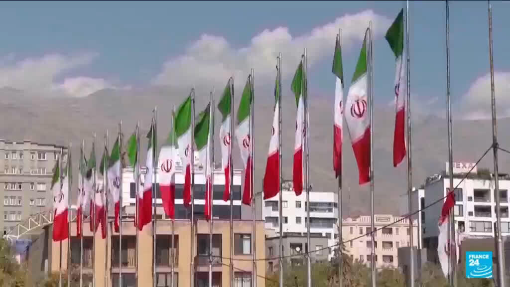Tehran targets Bahrain and Kuwait after US attacks