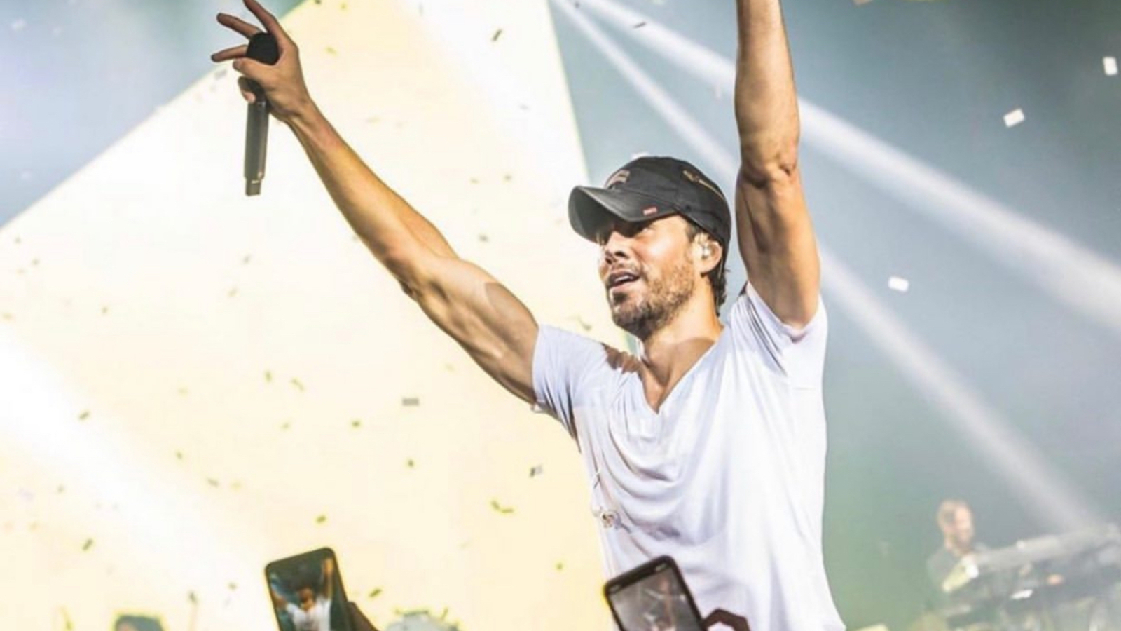 Enrique Iglesias adds 2nd show in Mumbai following high demand. Check out the date here