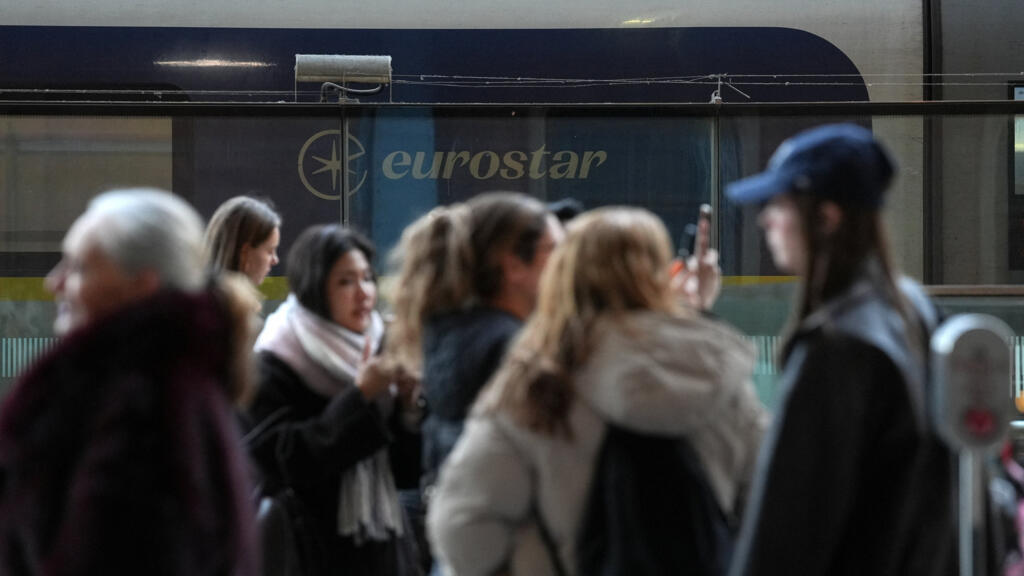 Eurostar services gradually resuming after major power supply issue