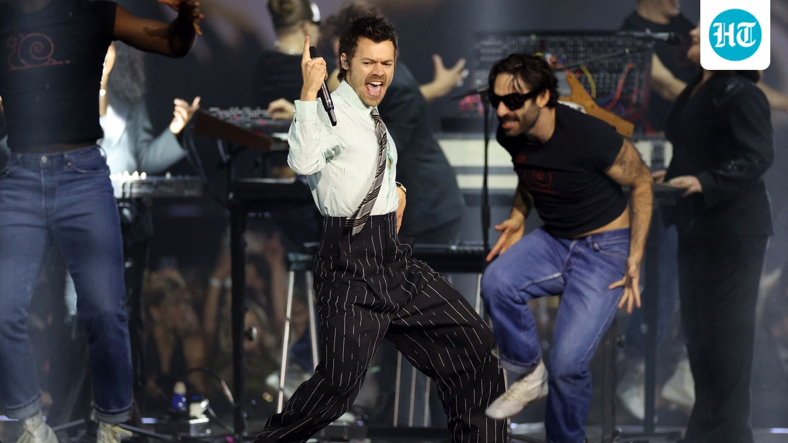 Why did Harry Styles collapse on stage at Wembley? Viral video sparks concern as fans ask, 'Why didn't his team notice?'