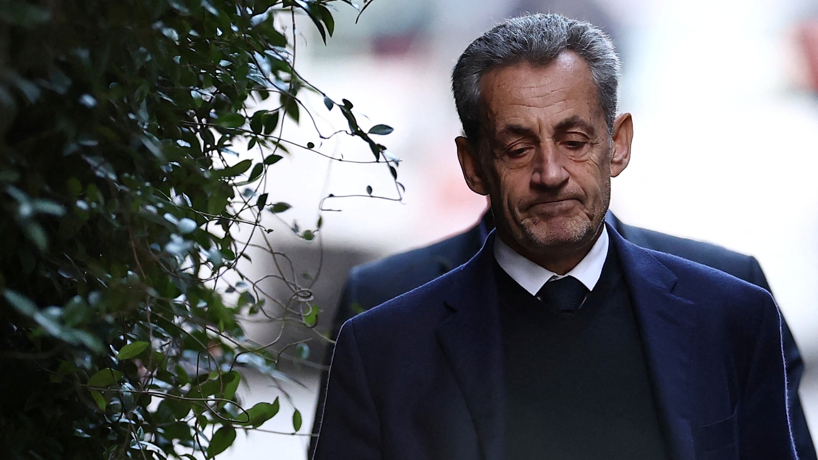 With 3 books, few sweaters and earplugs, Former French President Sarkozy begins a 5-year prison sentence