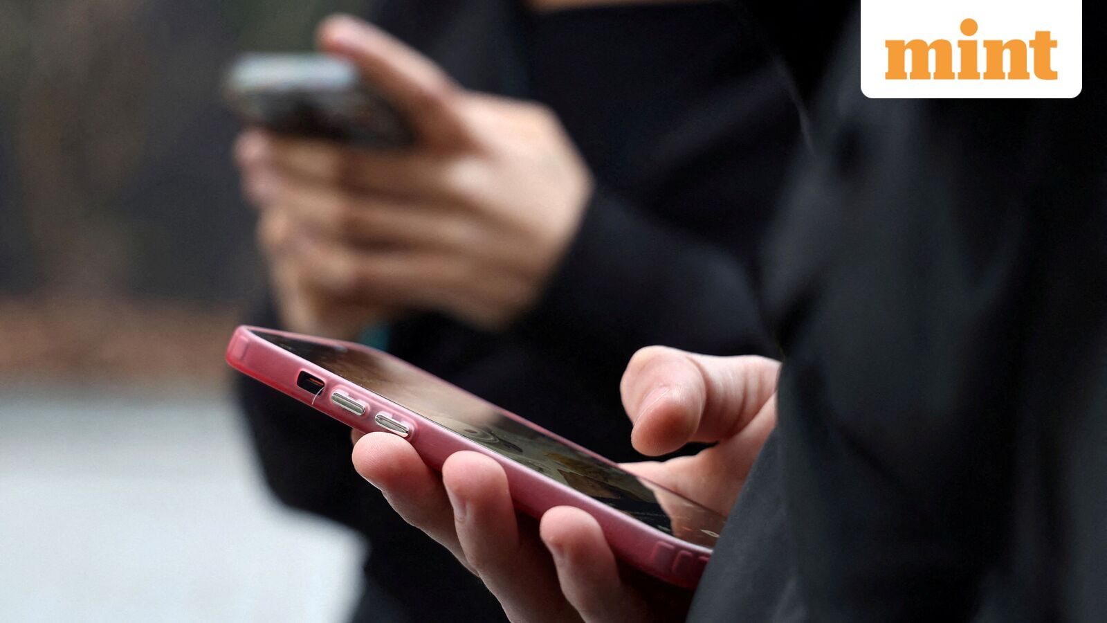 India's average monthly mobile data consumption crossed 31 GB mark, 5G traffic grew by 70%: Report