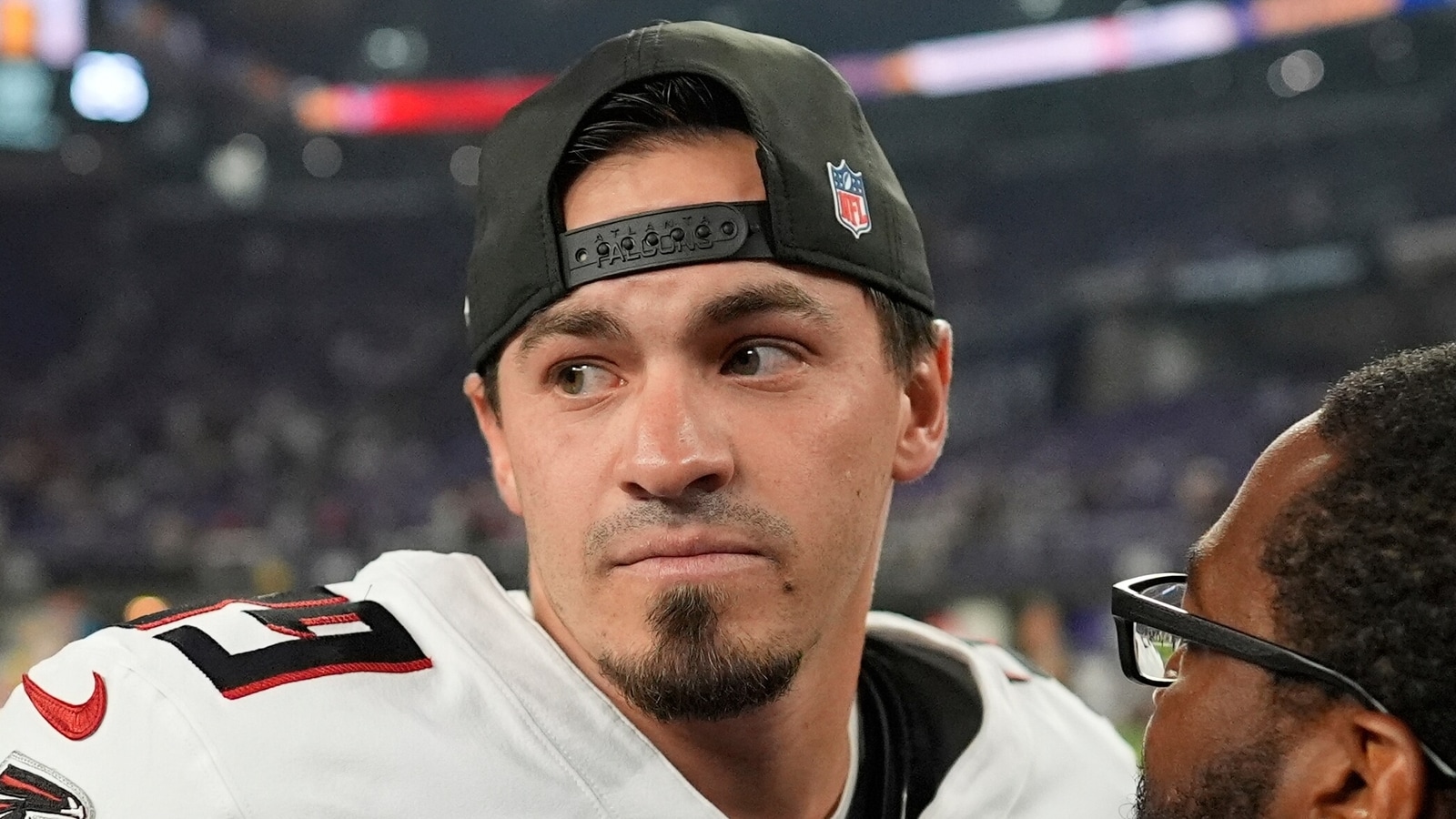 Parker Romo fails to recognize Leonard Floyd, hilarious 4-word reaction viral: ‘Nice to…’